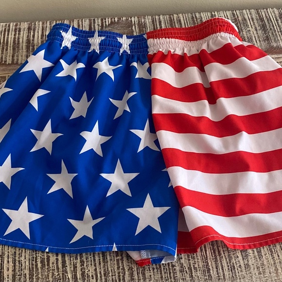 B.O.A. SHORTS MENS SIZE MEDIUM, could be fun as part of costume for Halloween - Picture 1 of 3